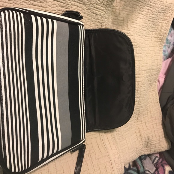 Vera Bradley shoulder bag - Picture 6 of 11